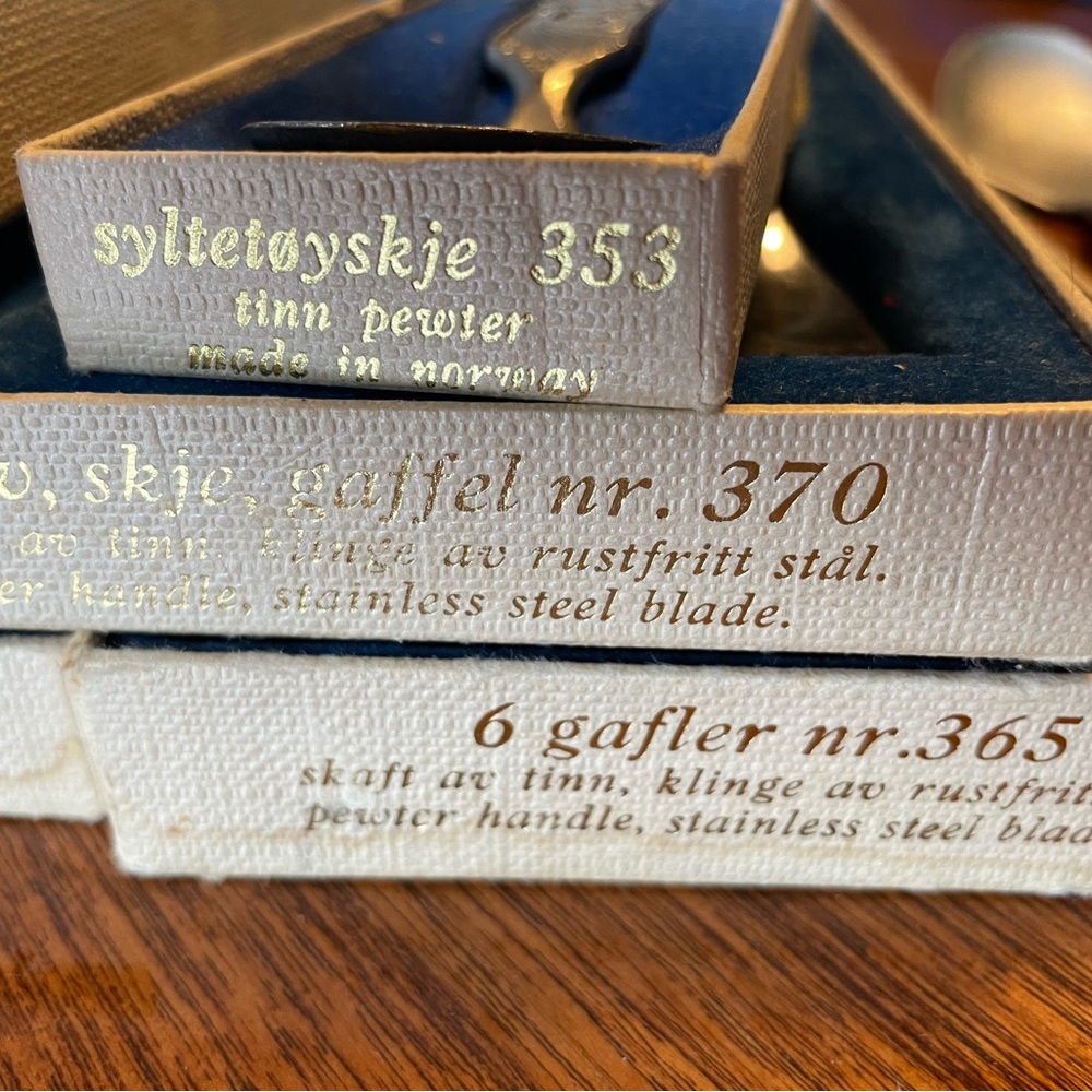 Norwegian Hardanger KONGE TINN pewter/stainless steel Viking flatware set - Picture 10 of 14